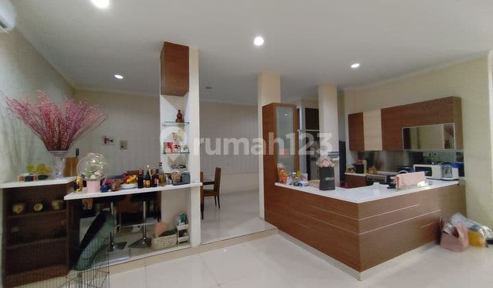 Rumah Rapih Bagus 12x20 PIK 1