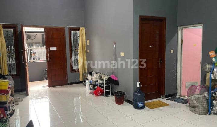 Rumah Kost Perum Wiyung, Dekat Kampus Unisa, Ptc, Pakuwon Mall