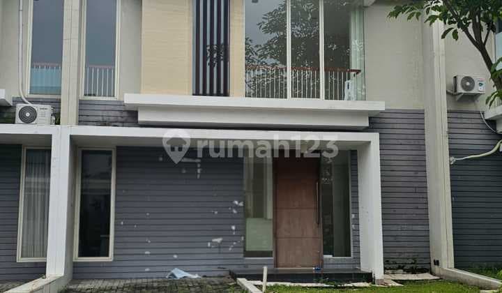 Rumah North West dengan Row Jalan 12 Mtr, Gak Mblusuk²
