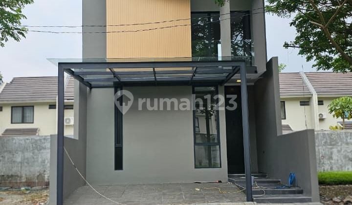 Baru Gress Siap Huni di Surabaya Barat dengan Row Jalan 15 Mtr.
