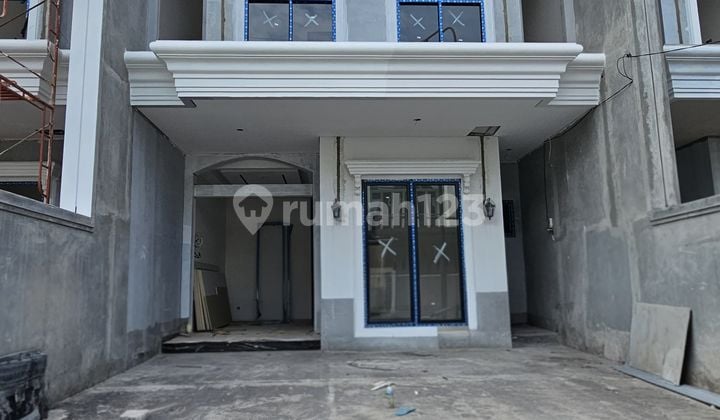 Rumah Baru American Style Row Jalan Lebar Di Darmahusada