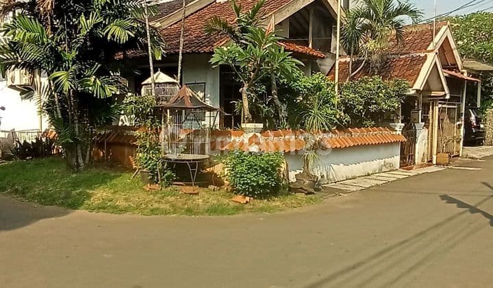 Harga Menarik -Dijual Bangunan Lama Dekat Stasiun MRT