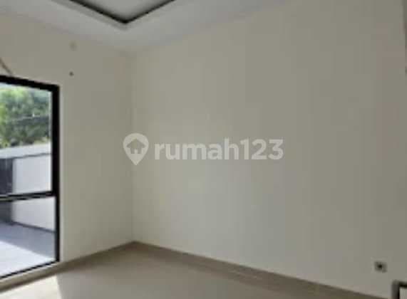 For Sale: House Plot in South Meruya