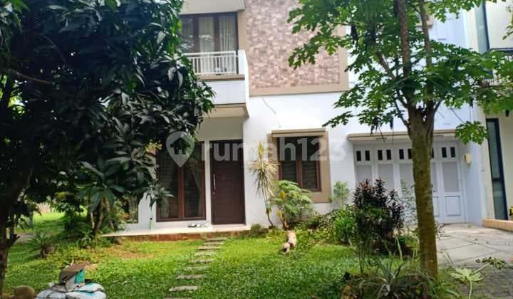 RUMAH CANTIK, BANGUNAN MANDIRI DI FORESTA