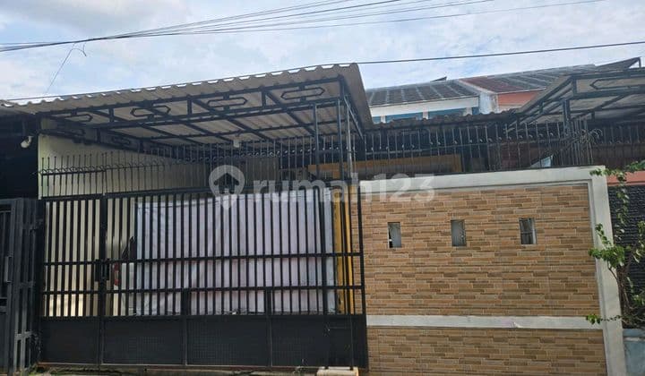 Murah, Siap Huni, 1.5 Lantai, Rapi