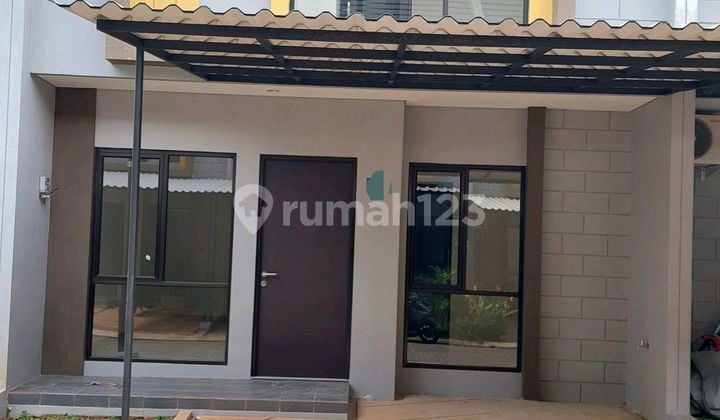 Jual Rugi, Murah, Rumah 2 Lantai, Parkville, Siap Huni