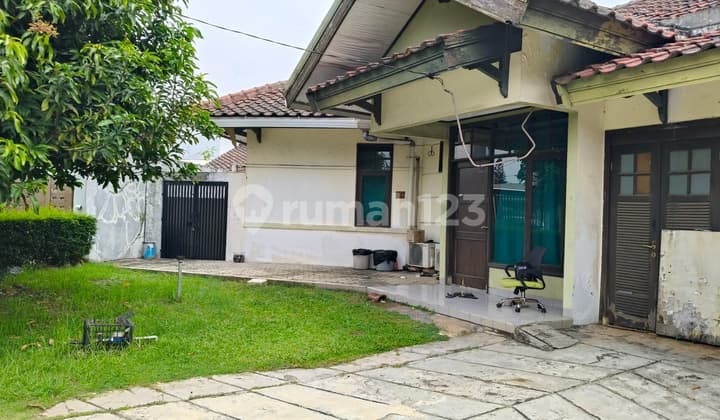 Rumah di Cluster Simpruk - Hunian Luas & Nyaman