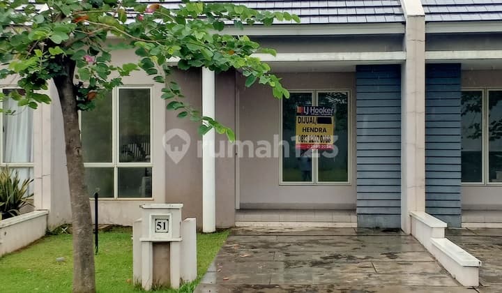Rumah Suvarna Sutera dekat Sport Club