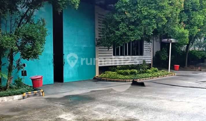 Warehouse in Industrial Area