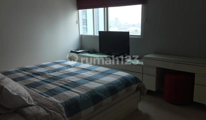 Apartemen 2 Kamar Tidur Furnishedcantik Fullrenovasi Ada Balkon