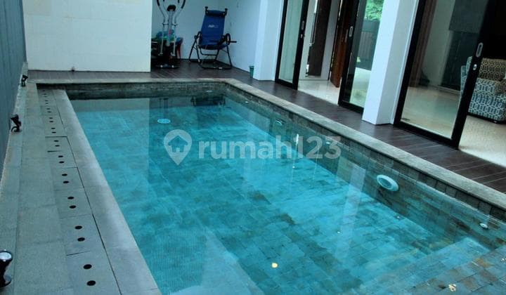 Rumah Cantik 3 Lantai , Kolam Renang Pribadi. 100m Dari Cipete Raya Jual Murah Di Jakarta