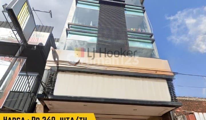 RUANG USAHA Strategis Malioboro 4 lantai Lokasi Jalan Mangkubumi, DIY