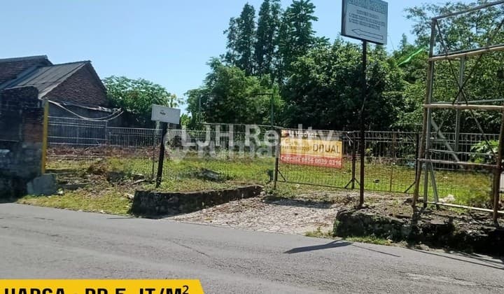 Dijual Tanah Pekarangan . Lokasi Jl Kaliurang km 10. Seberang Pasar Gentan