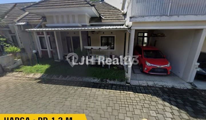 For Sale: House, Location: Maguwoharjo, DIY