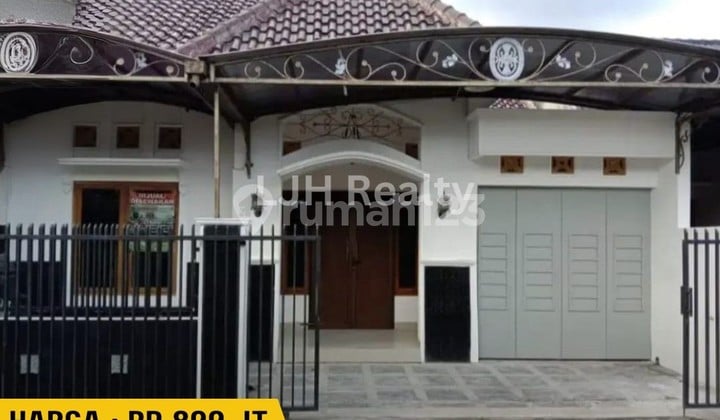 Rumah Taman Mahkota Minimalis Dalam Perumahan