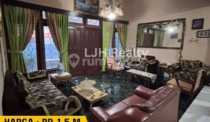 For Sale House Below Market Price Stan, Maguwoharjo Location, Jogja