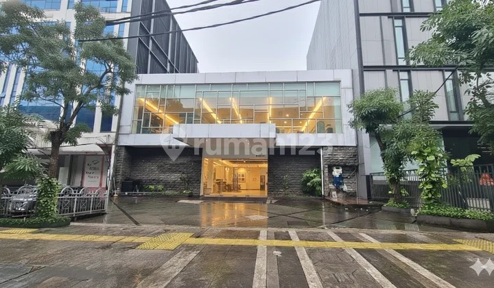 Ruko Gandeng 2 Lantai Kebayoran Baru Dekat Senopati Gunawarman Area Komersil Semi Furnished