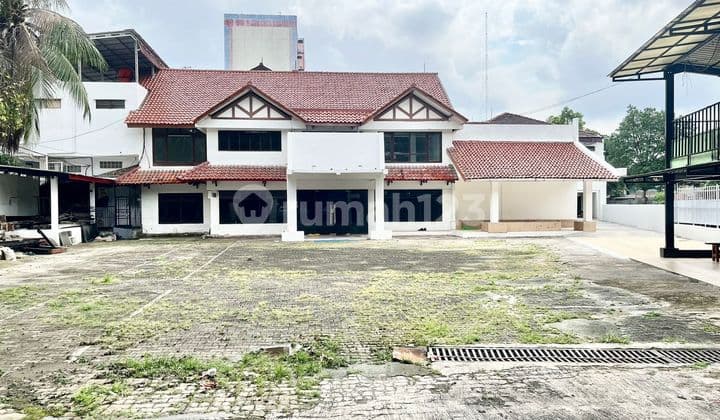 GEDUNG 2 LANTAI EX SEKOLAH TENDEAN KEBAYORAN BARU PARKIR LUAS SIAP HUNI AREA KOMERSIL