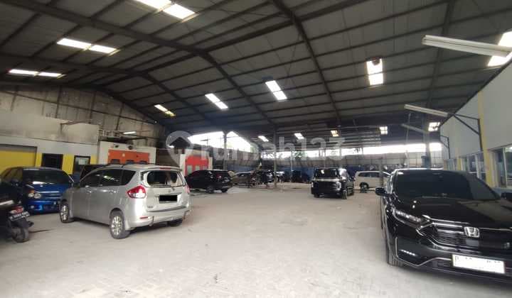 WAREHOUSE WORKSHOP TENDEAN MAMPANG PRAPATAN 2300 M2 WITH OFFICE SUITABLE FOR PADEL
