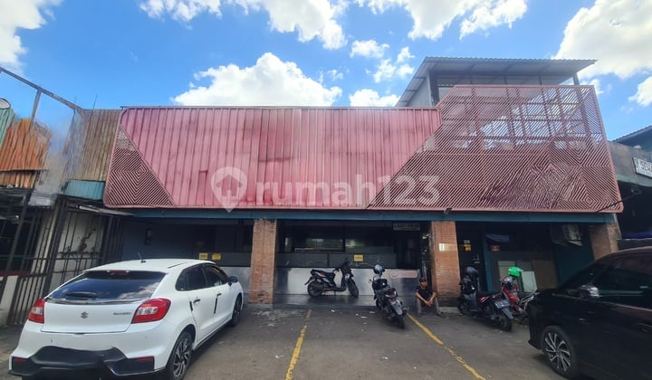 JOINED 3-UNIT RUKO ON FATMAWATI FORMER RESTAURANT PRIME COMMERCIAL LOCATION SPACIOUS PARKING