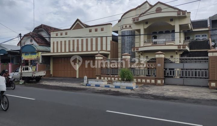 Rumah Bagus Full Marmer Beserta Toko Di Jalan Mahakam Lumajang Rumah Bagus Full Marmer Beserta Toko Di Jalan Mahakam Lumajang