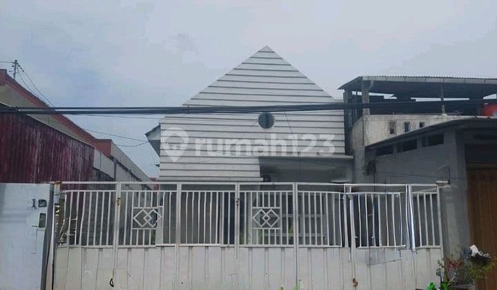Rumah Cantik Siap Huni Di Jalan Barito Jogotrunan Lumajang