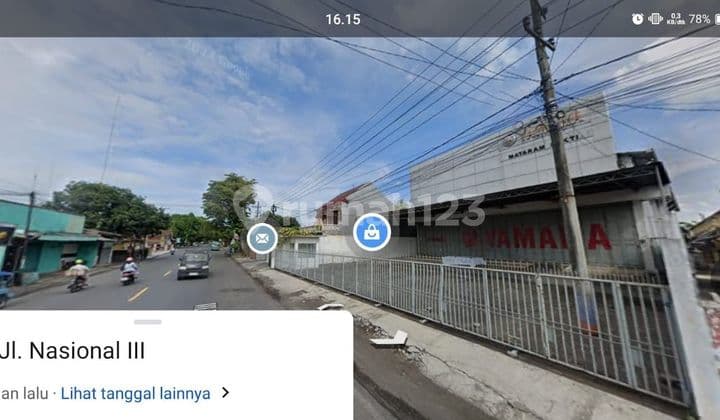 Bangunan Ex Showroom Di Raya Kutorenon Sukodono Lumajang