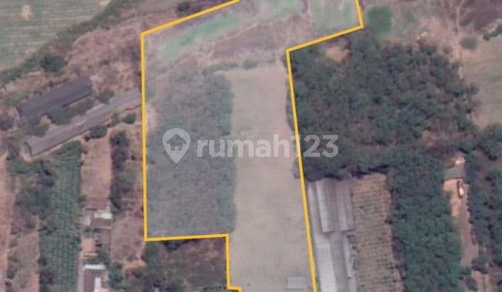 Land Near the Integrated Sumbersuko Lumajang Stockpile