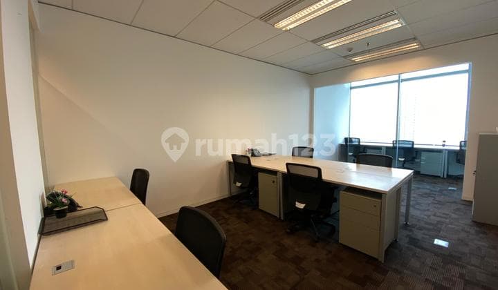 Kantor Area Kuningan di Ciputra World 8 Pax Dekat Mall