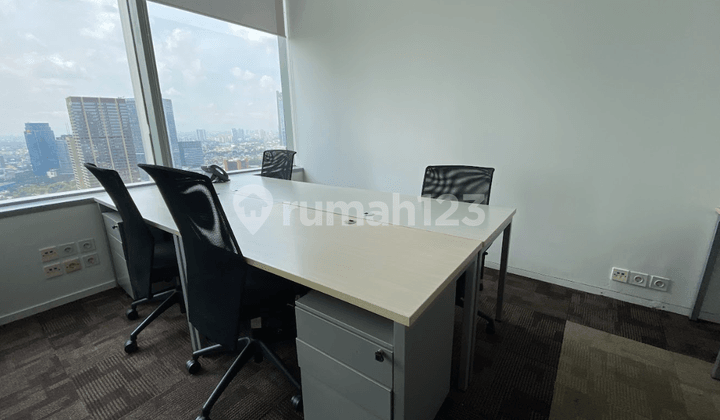 Sewa Kantor Unit Furnished 6 Pax di DBS Bank Tower Satrio
