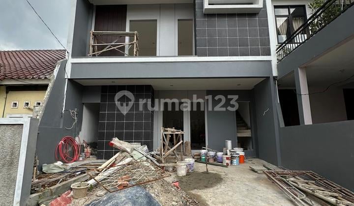 Rumah Dijual 3 Lantai Baru Di Villa Melati Mas