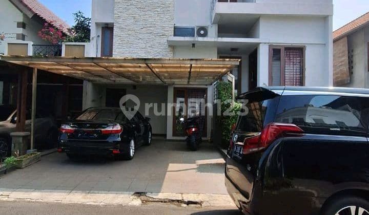 Rumah Disewa 2 Lantai Modern Siap Huni Di Alam Sutera