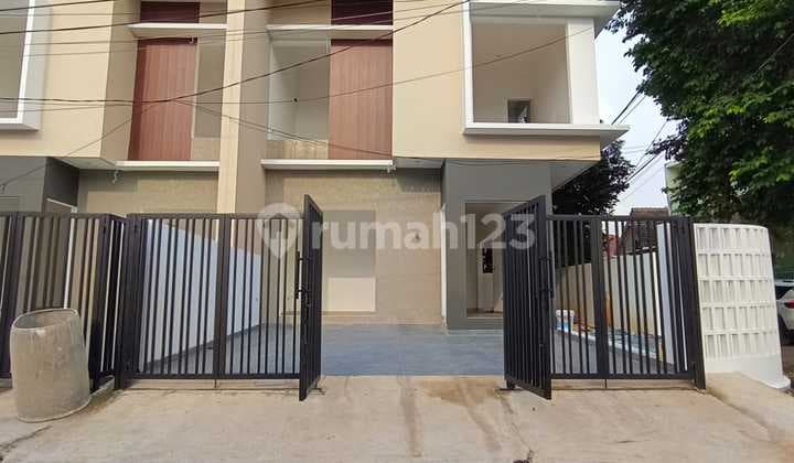 New 2-Story House Huk in Serpong Villa Melati Mas