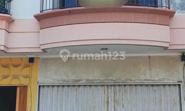 Ruko siap pakai di jalan Gajah Raya