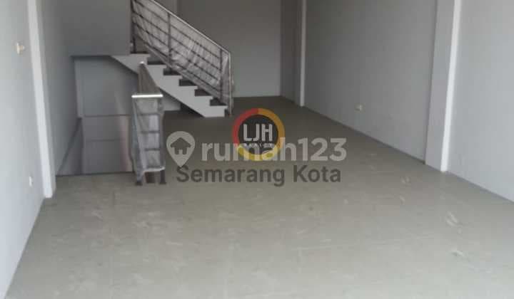 Ruko Bagus di Jalan Sultan Agung