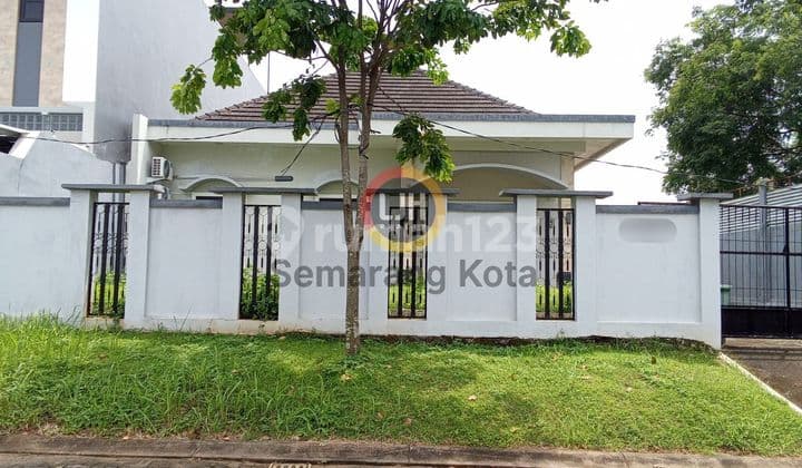 Rumah Bagus di Puri Arga Golf