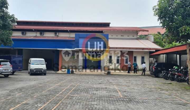 Gudang bagus di jalan Gajah