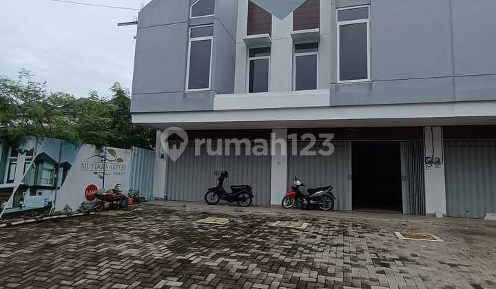 Ruko Baru Tengah Kota