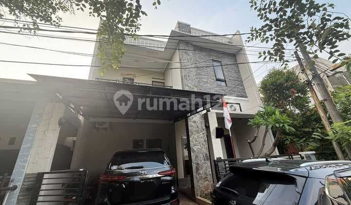 Rumah 2 Lantai, Bagus di Bintang Metropole