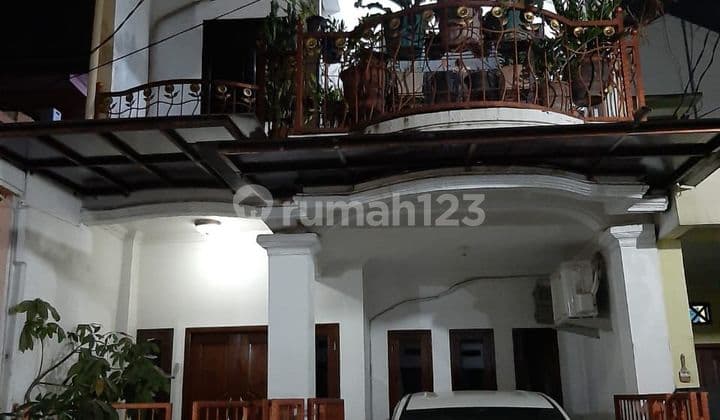 Rumah Semi Furnished 2 Lantai di Taman Narogong Indah Jembatan 4