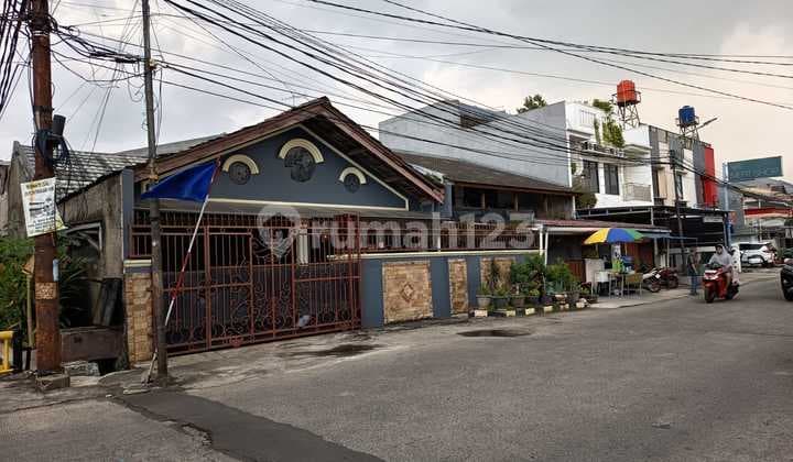 House Suitable for Business in Masnaga, Near Galaxy