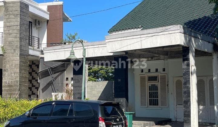 Affordable House Needs Renovation -- Serene Atmosphere in Sentul City