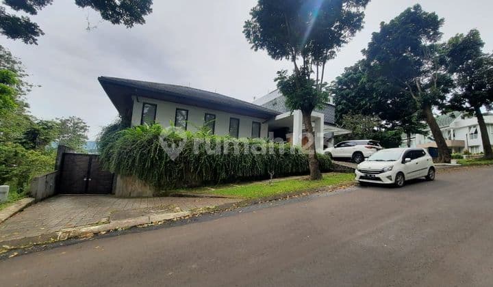 Rumah Nuansa Asri Furnish Plus Kolam Renang Siap Huni Sentul City