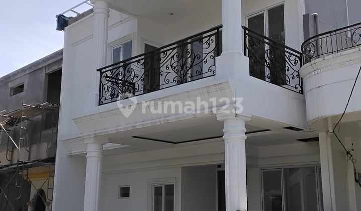Rumah Murah 2 Lantai Sentul City Bogor Bagus
