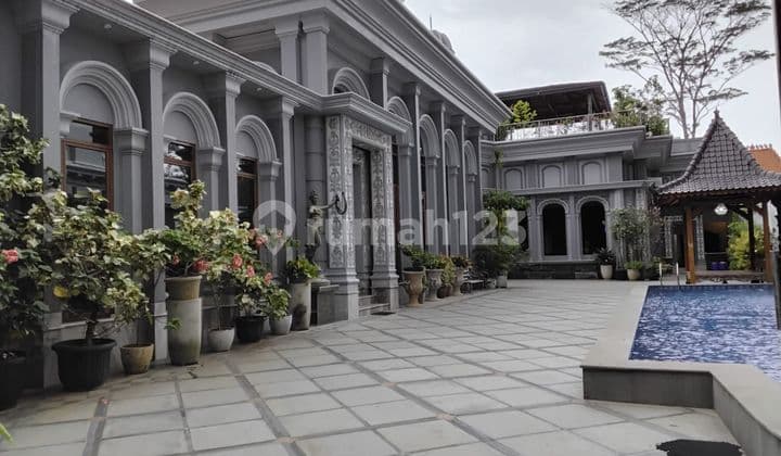 Rumah Castil Furnish Swimming Pool Sentul City Bogor