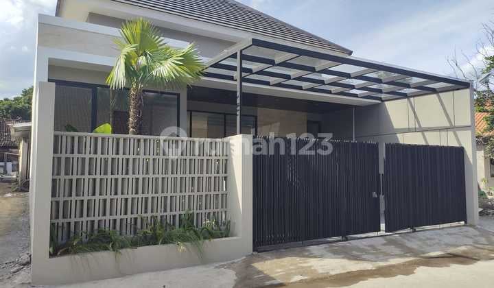 Rumah Luas Murah Carport 2 Mobil Dekat Spbu Kadisoka Sleman Jogja