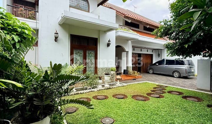 Rumah Setrategis Cocok untuk Keluarga Besar | Area Pancoran