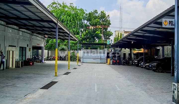 Best Investmen….!!! Berupa Gedung 2 Lantai Dijual Hitung Tanah Sj