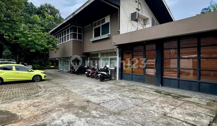 Kebayoran Baru Bangunan Komersil Sangat Setrategis Dekat Dharmawangsa