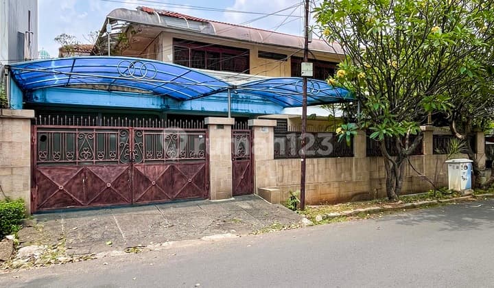 Quiet & Elite Environment | Well-Maintained Ready-to-Occupy House…